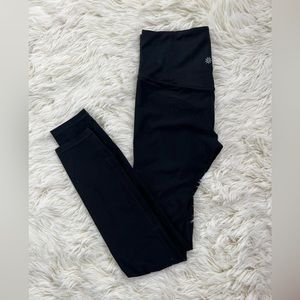Athleta elation shine tight legging. Size small. Black